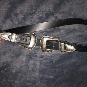 Double buckle silver belt